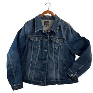 Torrid Women’s Stretch Denim Trucker Jacket
Medium Wash Size 3X